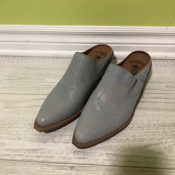 Fly London baby blue snake skin mules - Picture 2 of 5